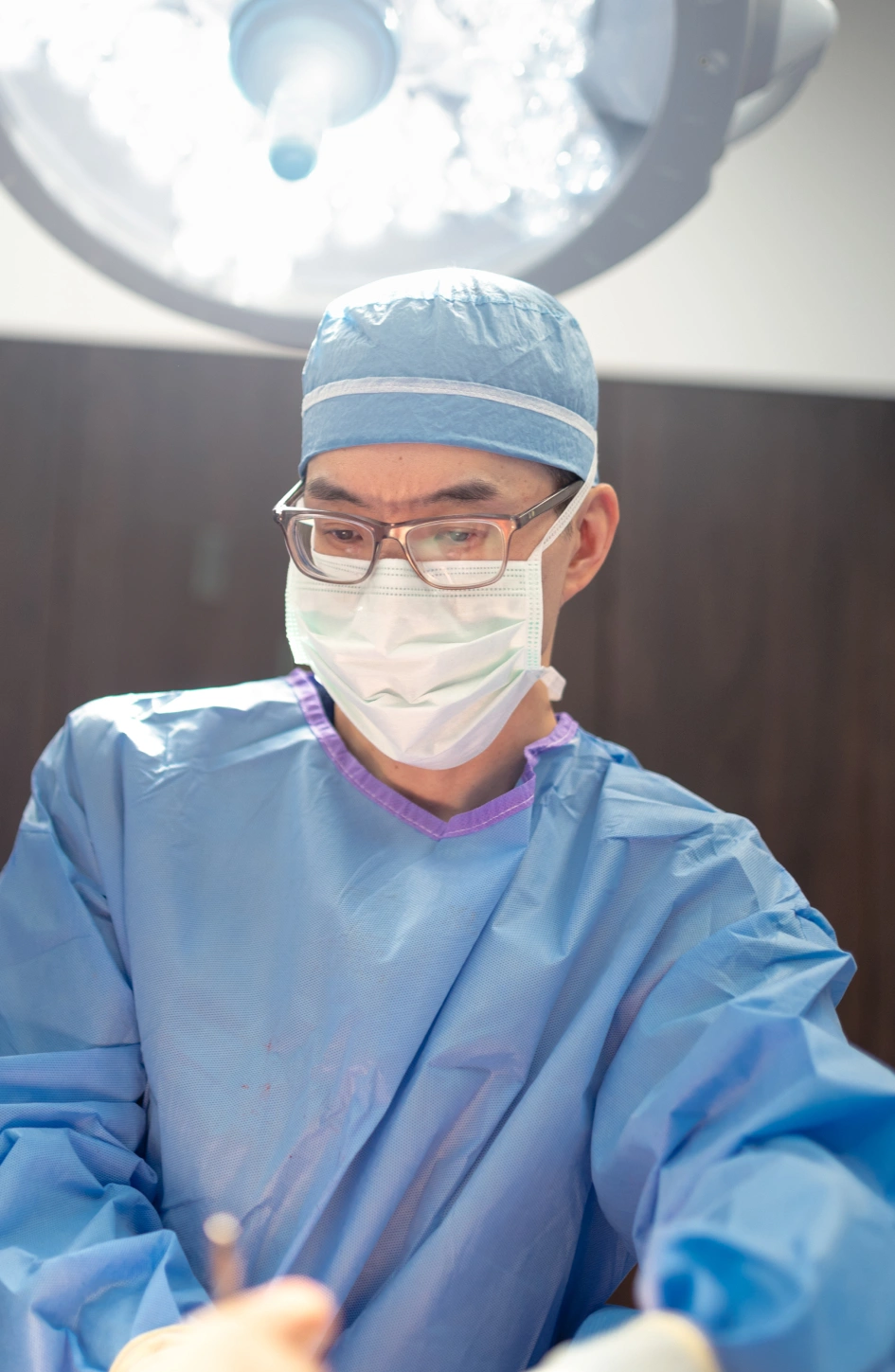 Dr. Truong performing surgery